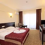 Semesteranläggning (resort) Galeri 5*