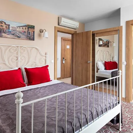 Üdülőközpont Galeri 5*