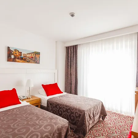 Üdülőközpont Galeri Okurcalar