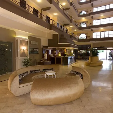 Üdülőközpont Galeri 5*