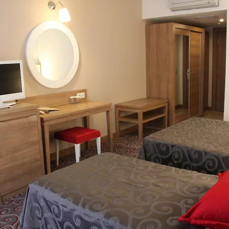 Üdülőközpont Galeri 5*