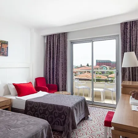 Galeri Rezort Okurcalar